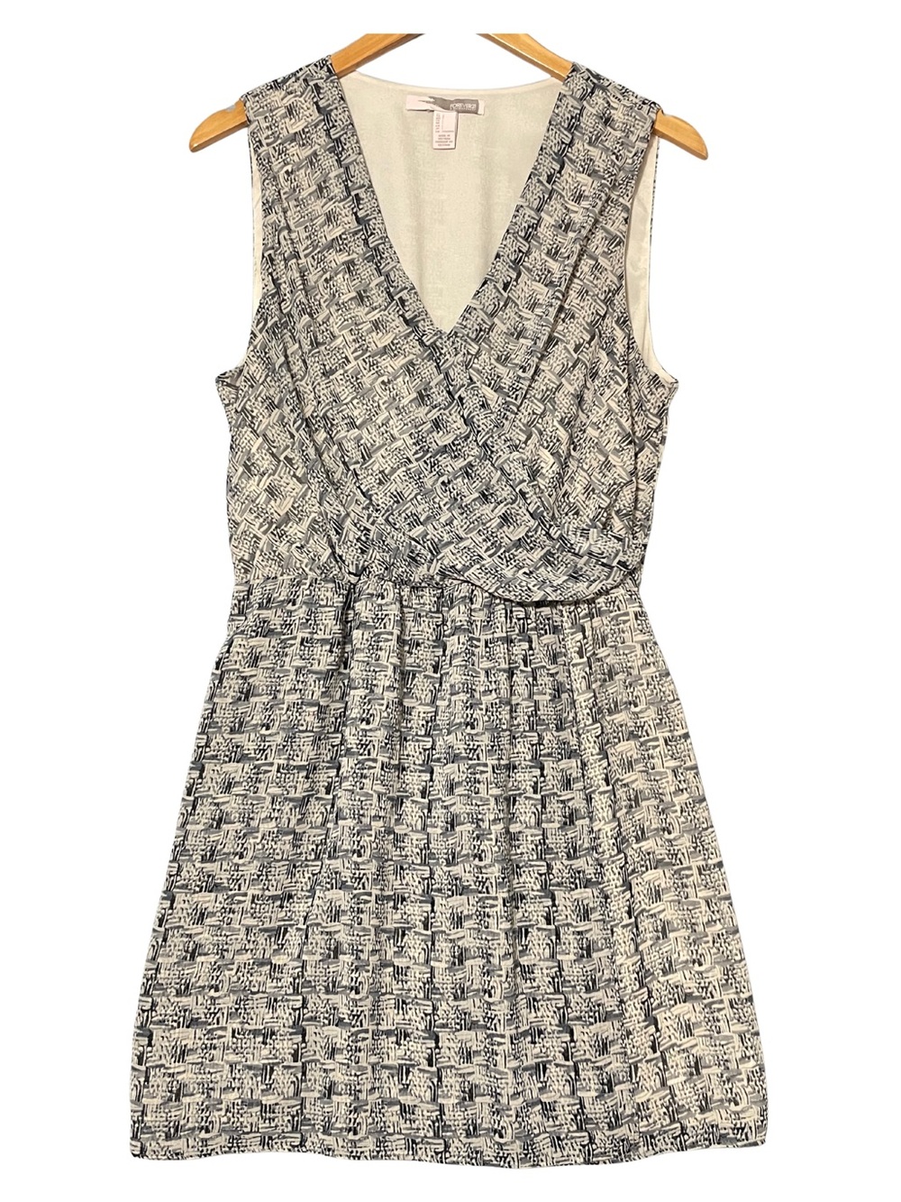 Forever 21 Contemporary Gray Cream Sleeveless Faux Wrap Fit & Flare Dress L